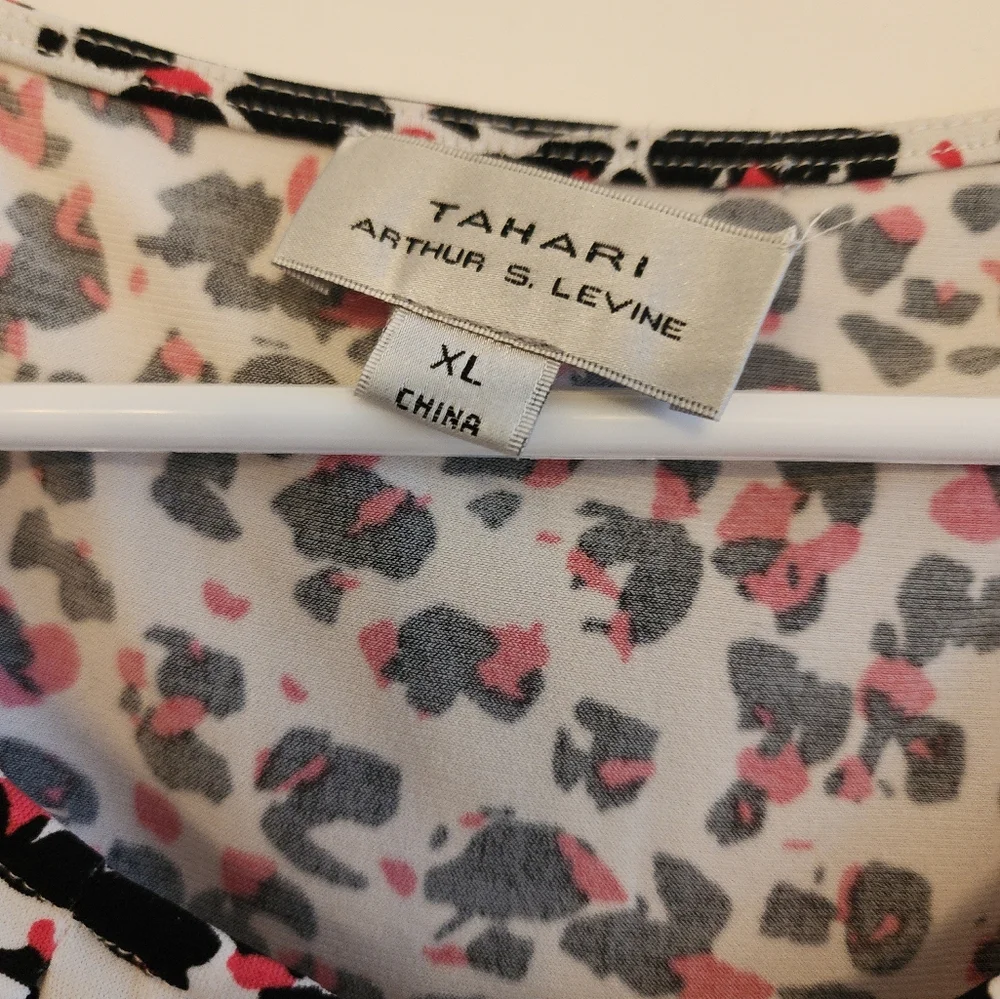 Tahari Shell - Picture 4 of 5